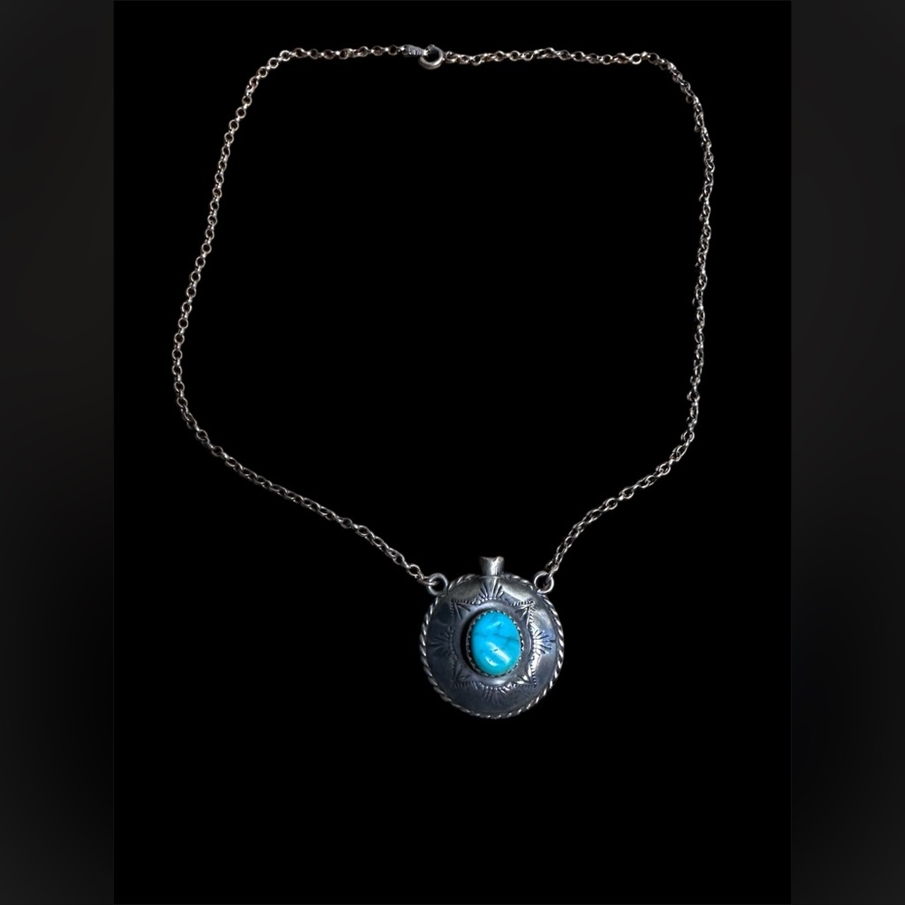 Sterling silver turquoise pendant necklace